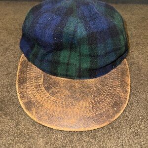 Land of the isles wool and leather bill strapback hat